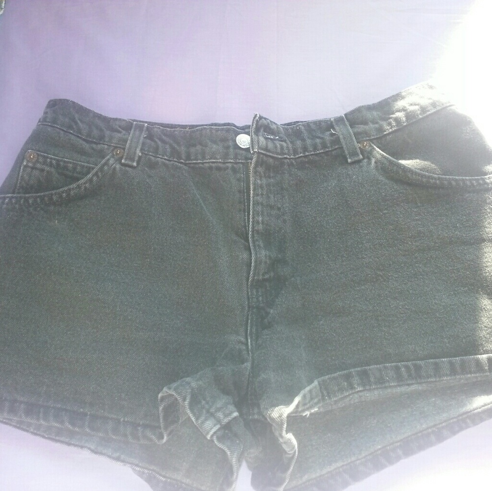 Levi black shorts. Good condition tag is 13JR